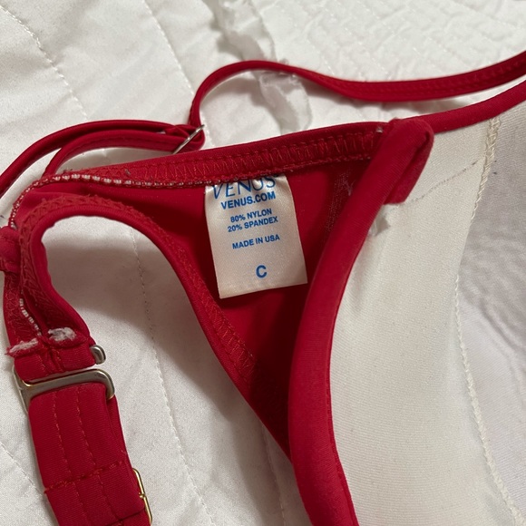 VENUS Push Up Swim Top - Picture 3 of 3